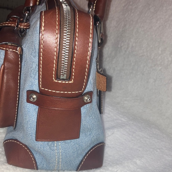 Dooney & Bourke Y2K Denim/Chestnut leather satchel in like new condition - Picture 3 of 16